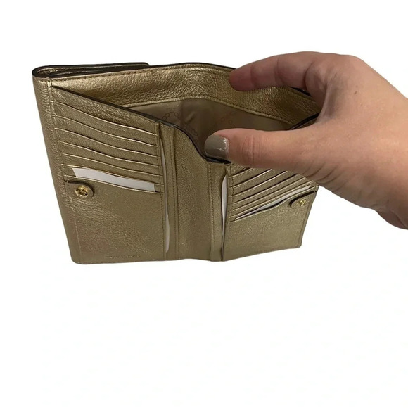 Women's MICHAEL Michael Kors Lille Large Carryall Wallet - Picture 7 of 10